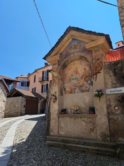 Appartamento Storico Con Giardino Soleggiato - B&B Via Rinaldi Arto Centonara Exterior photo
